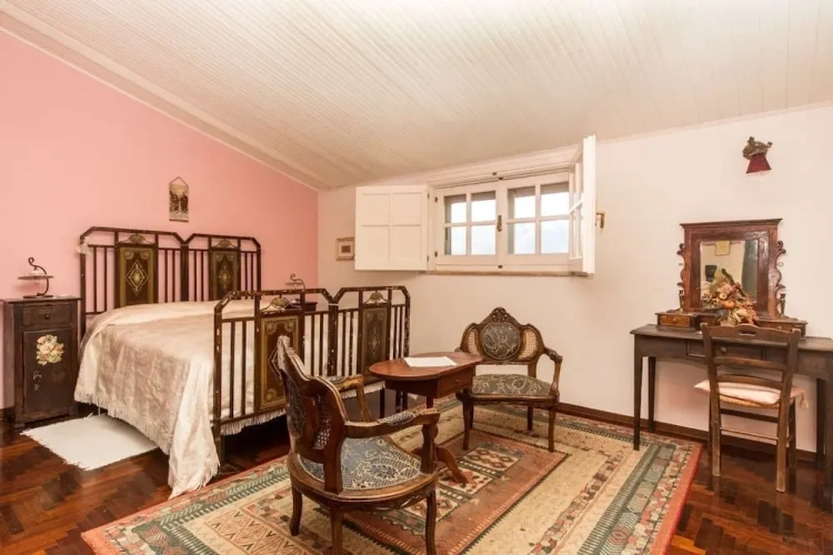Standard Triple room with balcony