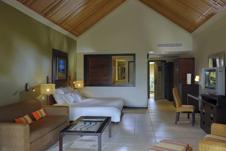 Victoria Beachcomber Resort & Spa