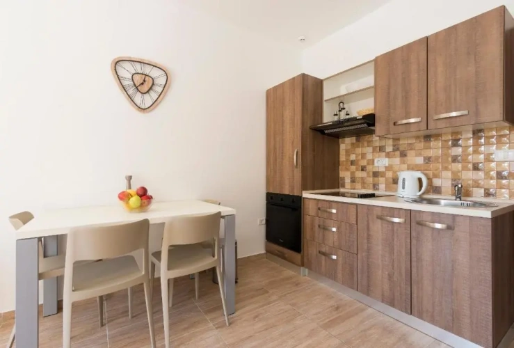 1 Bedroom Apartment with balcony