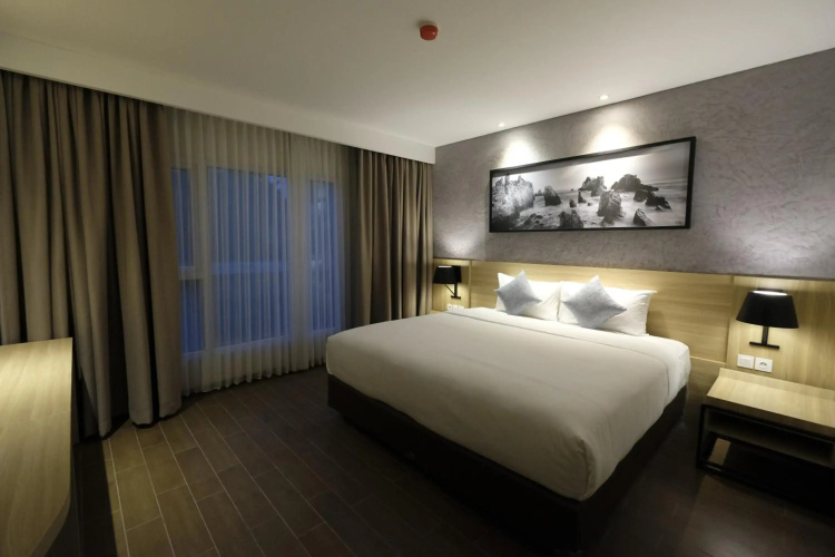 Hotel AYOLA Lippo Cikarang