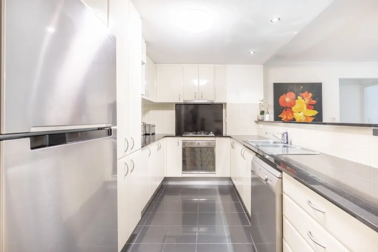 2 Bedrooms Apartment