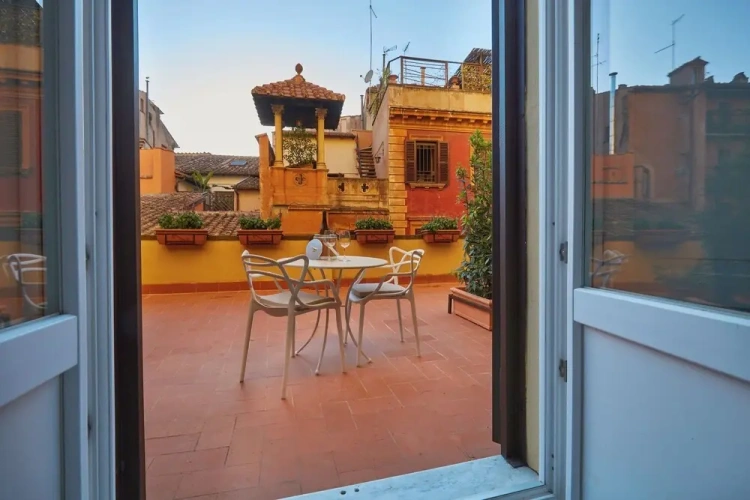 Standard Double room with city view