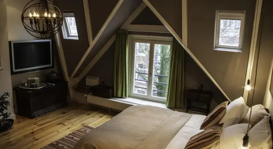 Dashwood Bed & Breakfast