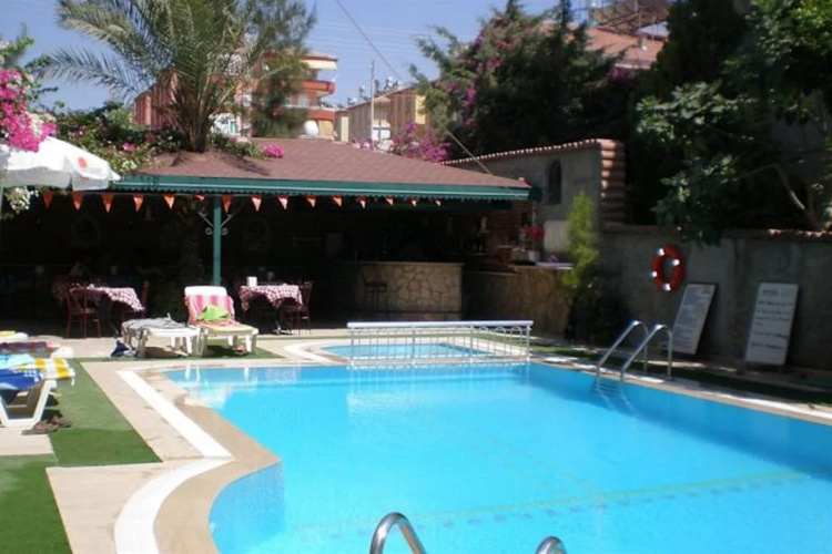 Myra Aparthotel