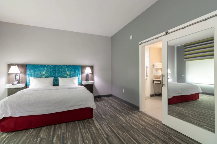Hampton Inn & Suites Dallas East