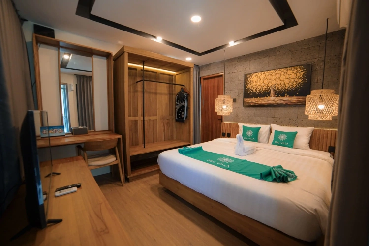 2 Bedrooms Villa