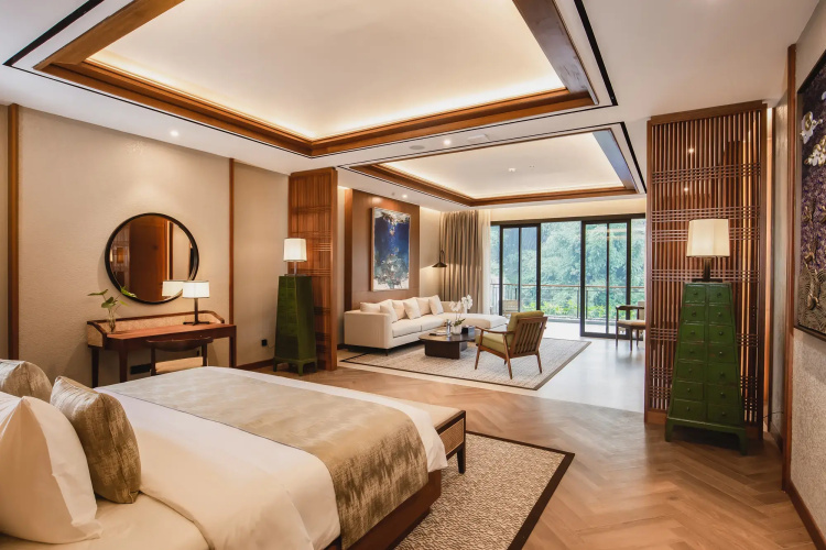 Double Suite