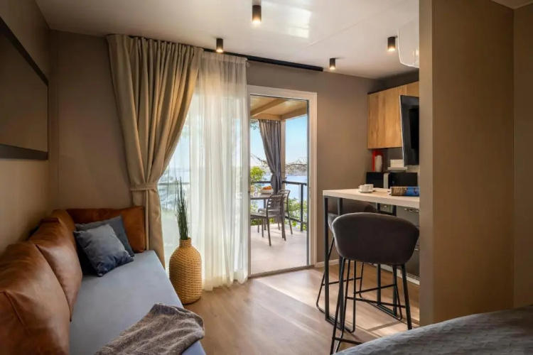 Punto Blu Premium Village