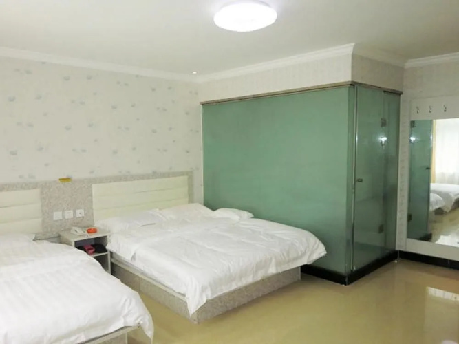 Xinhua Yijun Hotel