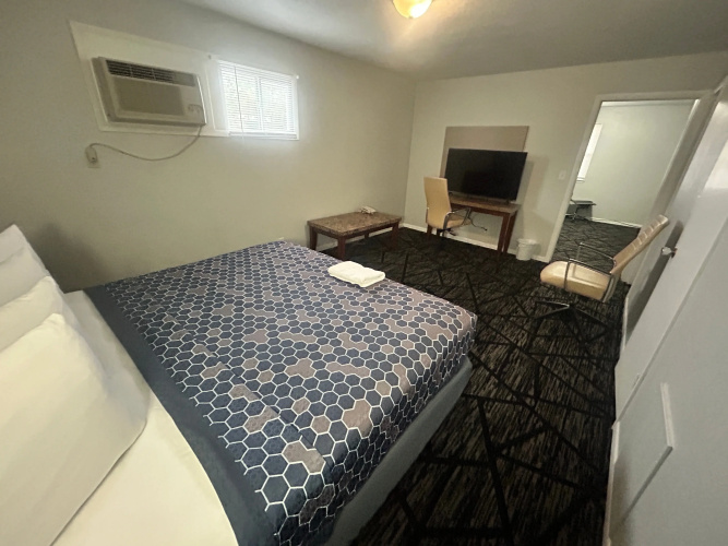 Budget Inn Oskaloosa US 63 Near Pella