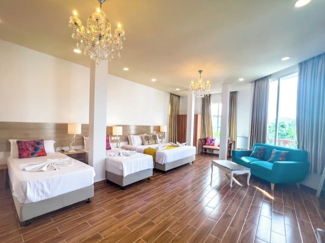 Standard Quadruple Family room with balcony and with city view