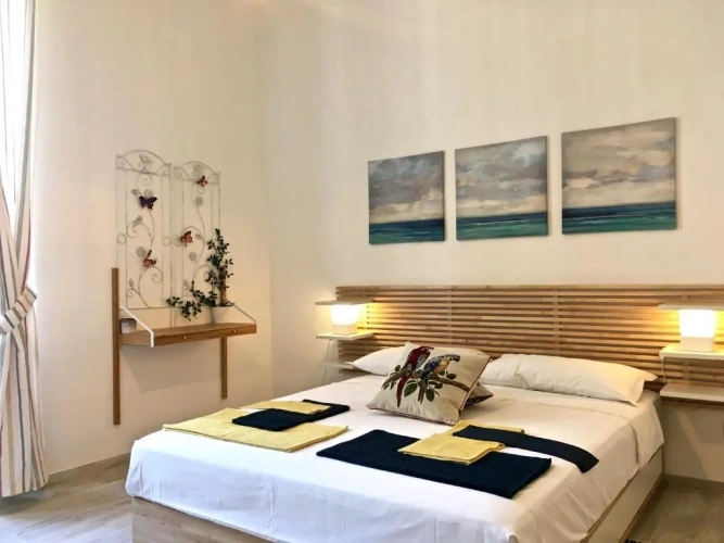 2 Bedrooms Apartment