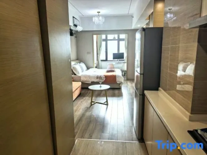 Deluxe Double room with city view