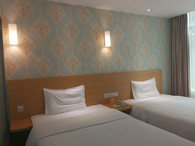 Standard Double room with city view