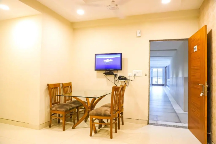 Hotel Shri Radha Nikunj at Prem Mandir