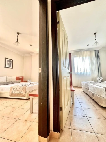 Standard Twin room with city view