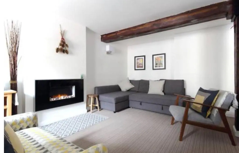 The Cooperage Apartment No 6, The Shore