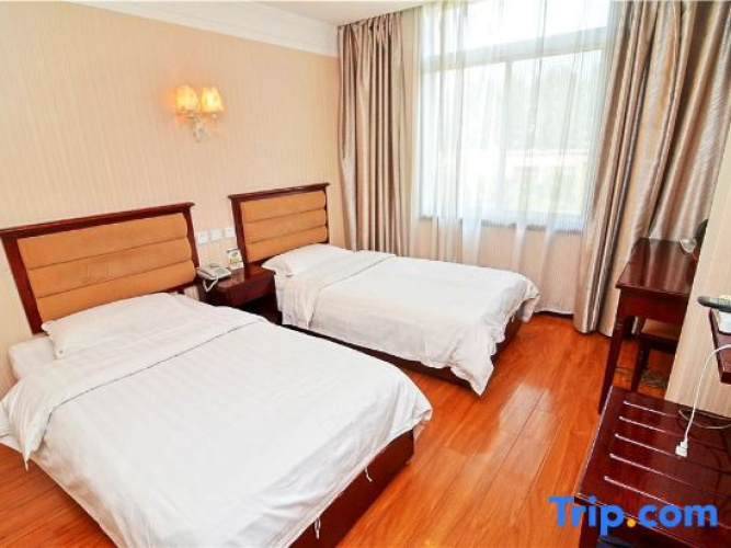 Jiasheng Hotel