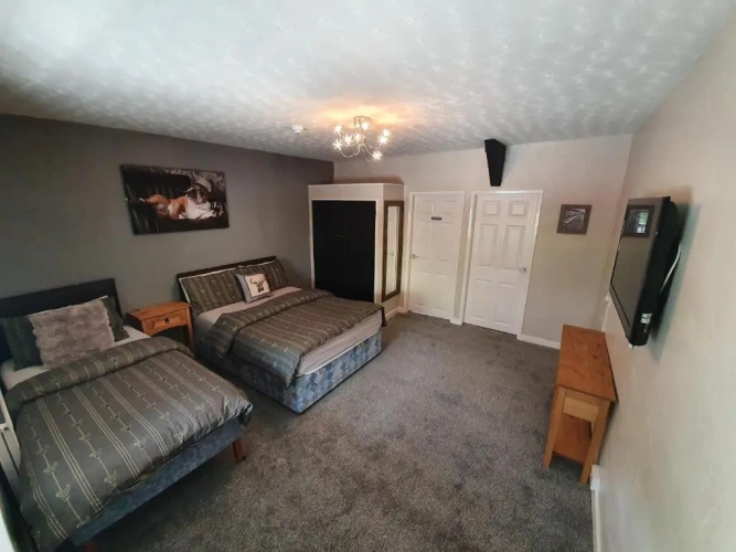 Standard Family room with mountain view