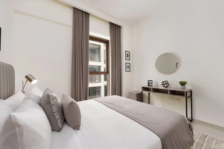 Maison Privee - Alluring Modern Apt in Dubai Creek Beach