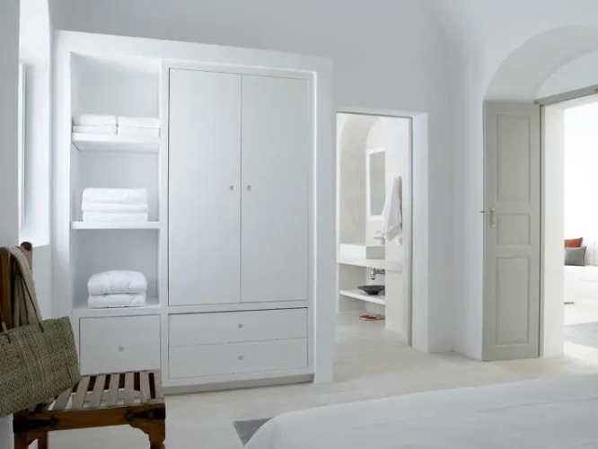 2 Bedrooms Deluxe Double Suite