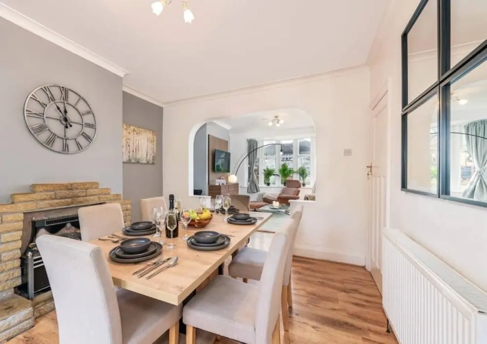 3 Bedrooms Cottage