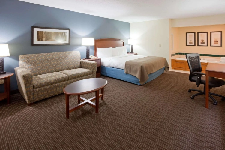 1 Bedroom Deluxe Double Suite