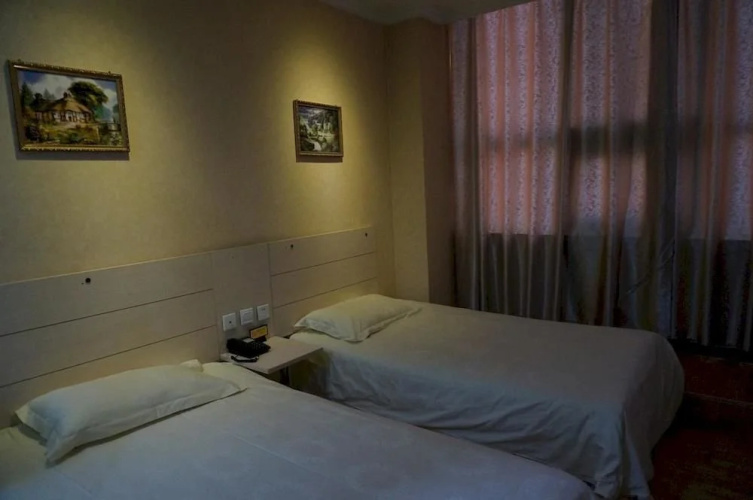 Kaisi Express Hotel