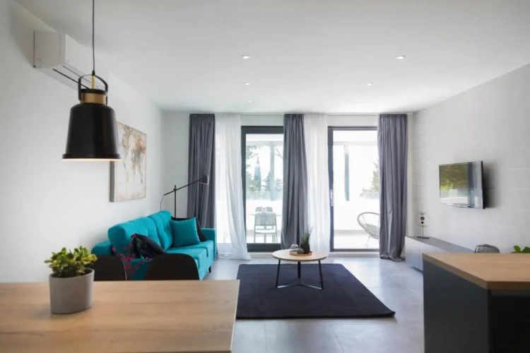 3 Bedrooms Deluxe Apartment with balcony