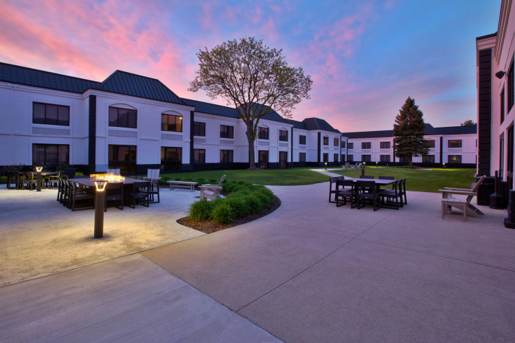 DoubleTree by Hilton Detroit Novi photo 26