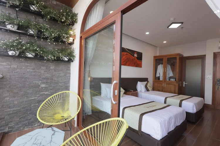 Cat Tuong Hotel