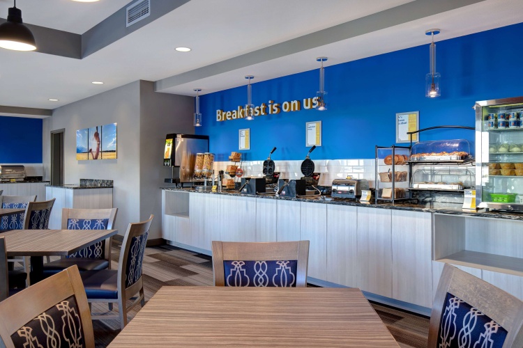 Days Inn & Suites By Wyndham Warman Legends Centre photo 21