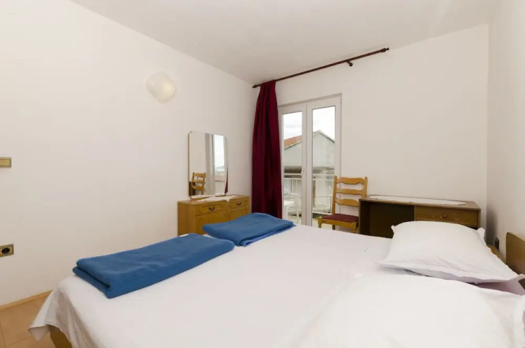 Apartments Biserka
