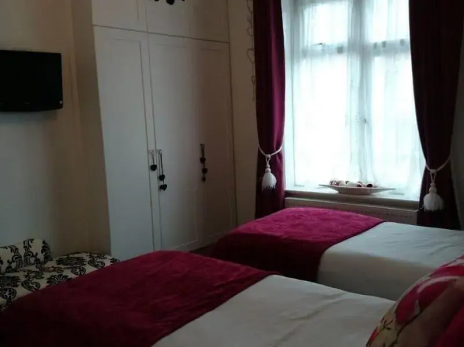 Robertsbrook Guest House