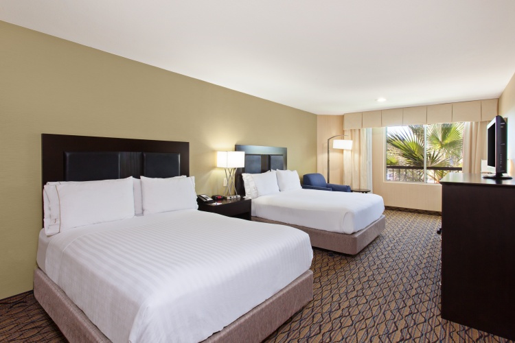 Holiday Inn Express Newport Beach photo 7