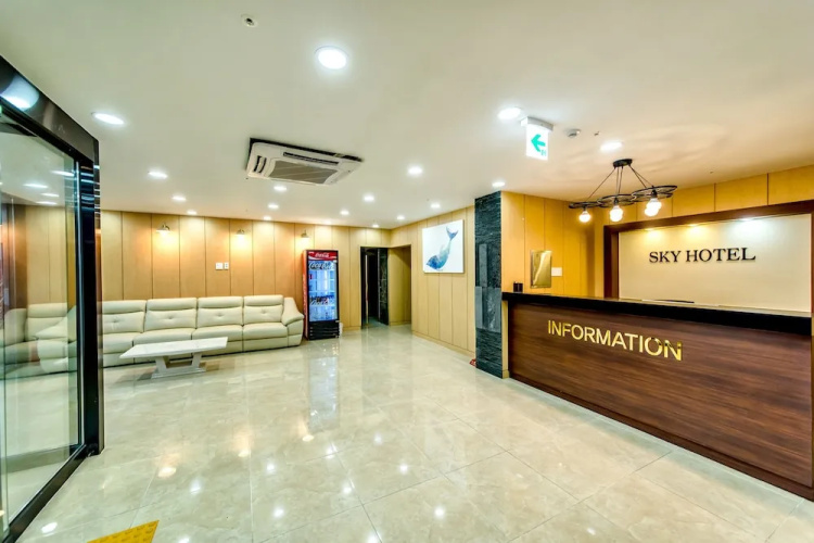 Sky Hotel
