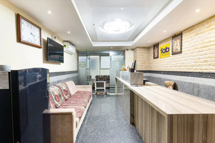 Fabhotel Sai Luxury Comforts