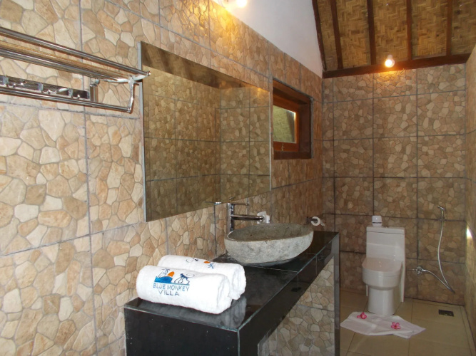 Blue Monkey Villas Resort & Ocean View