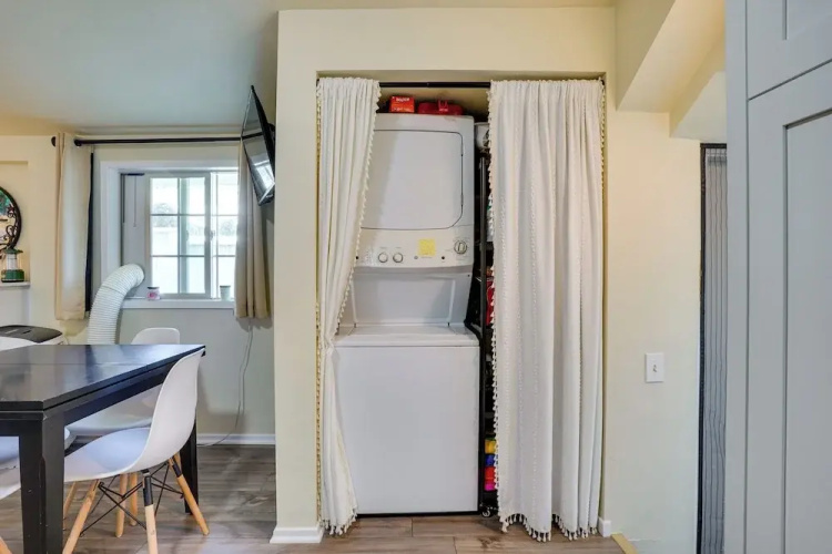 Avalon Cottage < Half-mi to Beaches & Crescent Ave