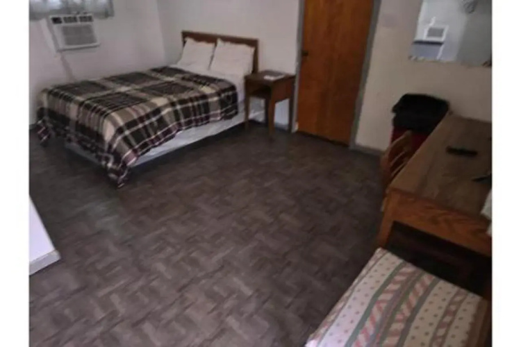 OYO Sandman Inn