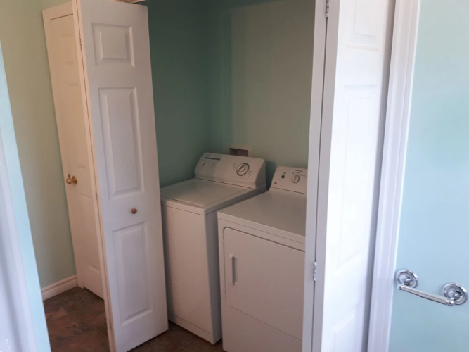 John B's Oceanfront Cottages