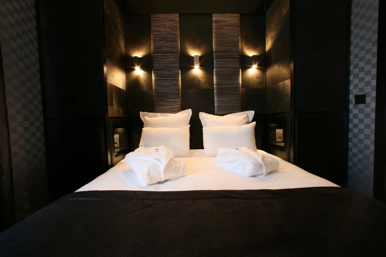 L'Adresse Hotel