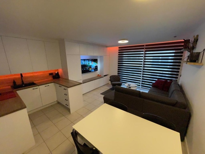 3 Bedrooms Apartment