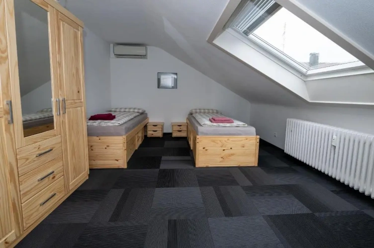 2 Bedrooms Apartment