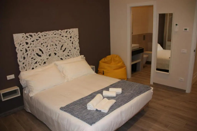 APP9 - rooms and apartments
