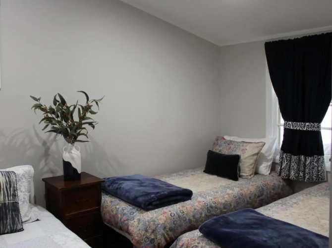 2 Bedrooms Cottage