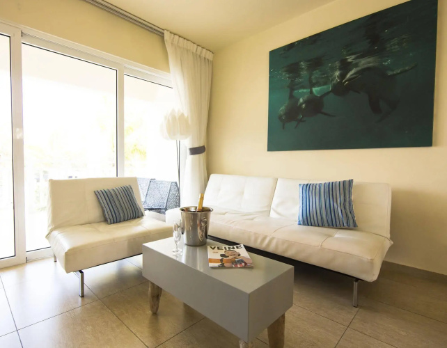 Dolphin Suites & Wellness Curacao