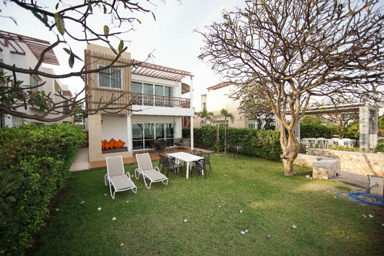 3 Bedrooms Villa