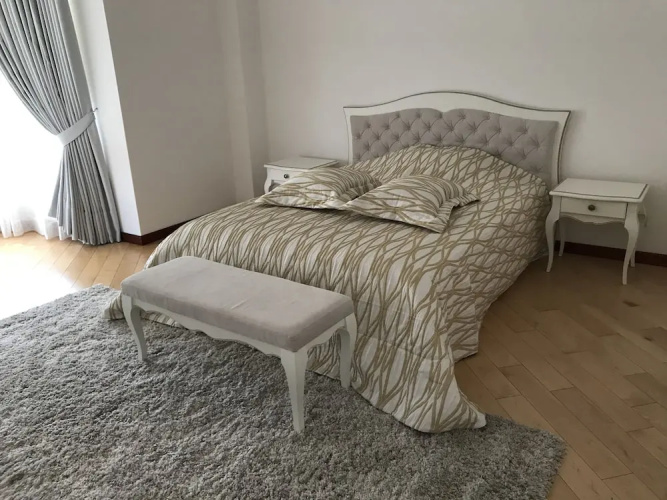 Luxury Condominium. Kiev center.