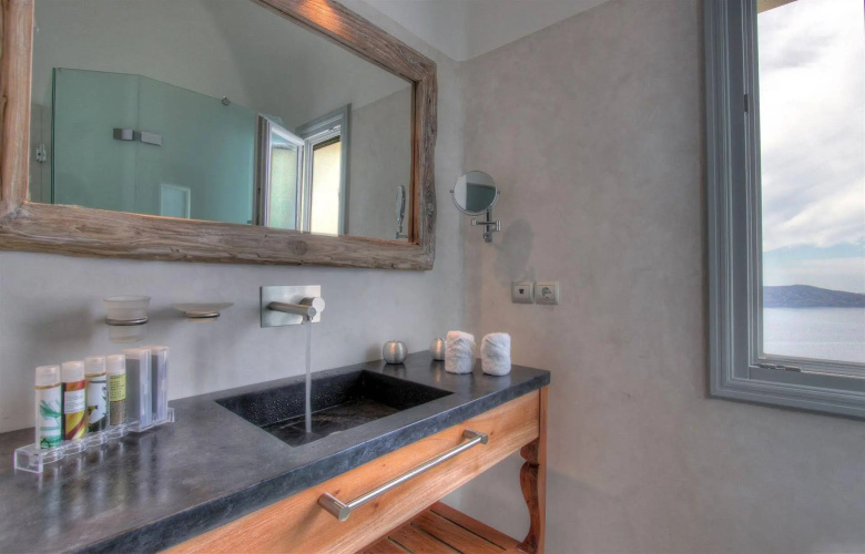 Allure Suites